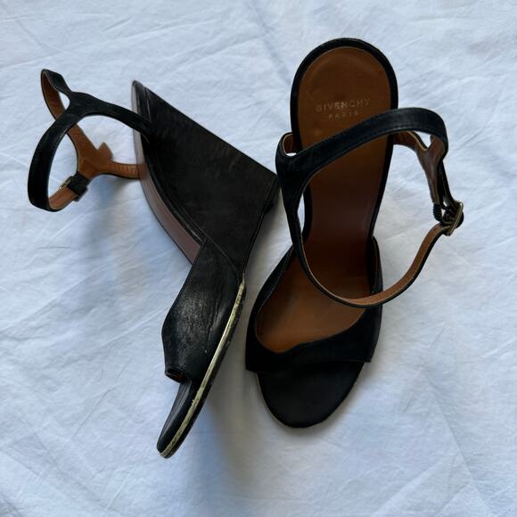 Vintage Givenchy Paris Suede Strappy Wedge Heels w/ Gold Trim, Size 38.5 - Picture 2 of 6